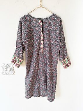 Chinyere Prints Black and Pink Floral Kurta Tunic Top Pakistan S